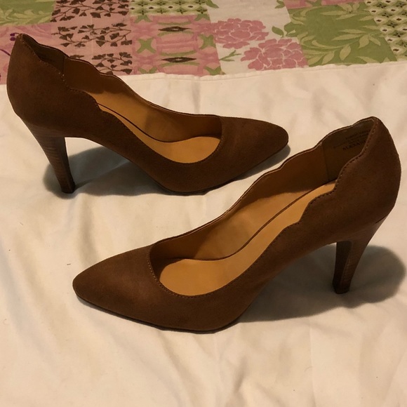 Crown Vintage Womens Heel - Picture 2 of 4